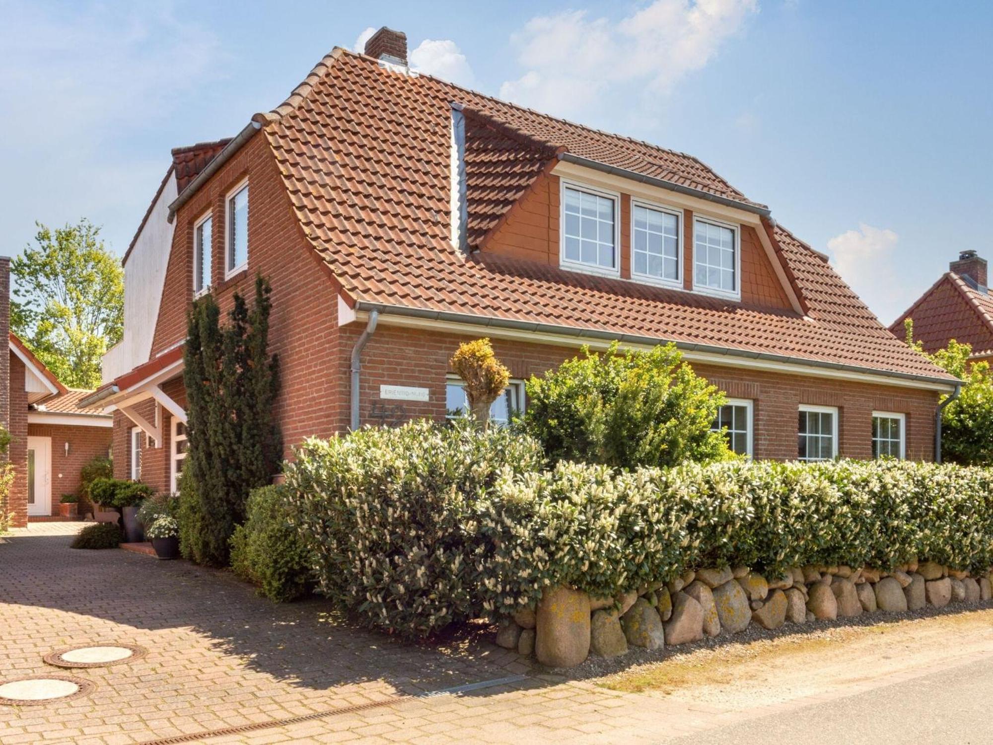 Enticing Holiday Home In Oldenburg With Garden Near Sea Dannau Exterior foto
